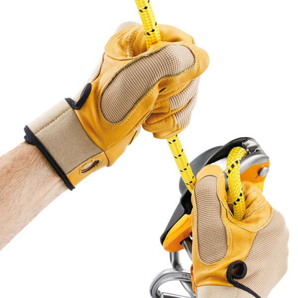 Descensor autofrenante RIG de Petzl para trabajos verticales